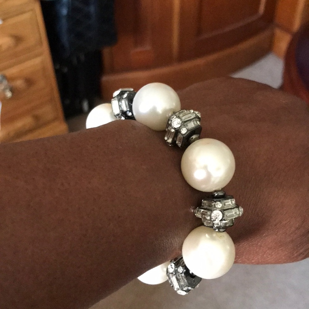 Jewelry - Picture 6 of 7